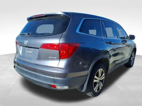 More photos of 2016 Honda Pilot EX-L at Gregg Young Toyota of Columbus, NE