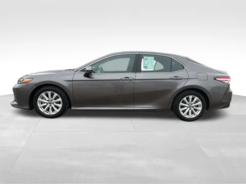 More photos of 2020 Toyota Camry LE at Gregg Young Toyota of Columbus, NE