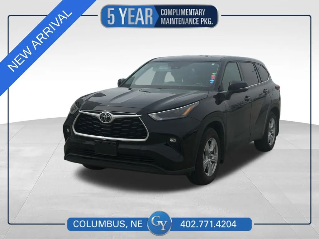 Black 2022 Toyota Highlander LE for sale in Columbus, NE