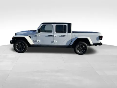 Another view of 2022 Jeep Gladiator Overland for sale in Columbus, NE at Gregg Young Toyota of Columbus