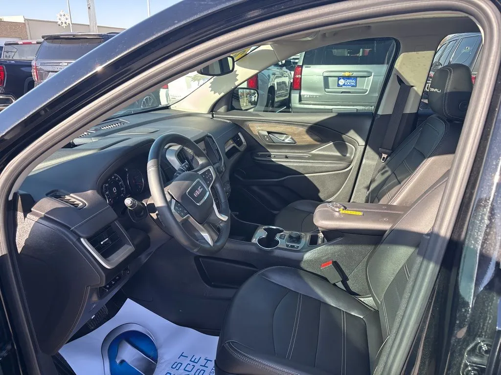 2024 Gmc Terrain Denali photo 4