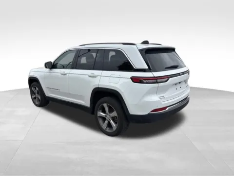 More photos of 2023 Jeep Grand Cherokee Limited at Gregg Young Chevrolet GMC Atlantic, IA