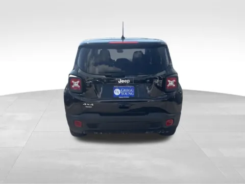 More photos of 2023 Jeep Renegade Latitude at Gregg Young Chevrolet GMC Atlantic, IA