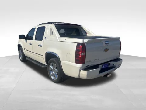 More photos of 2013 Chevrolet Avalanche 1500 LTZ at Gregg Young Chevrolet GMC Atlantic, IA