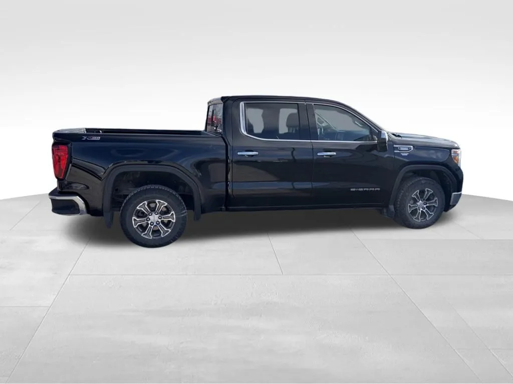 2021 Gmc Sierra 1500 SLT photo 3