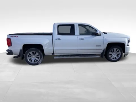 More photos of 2017 Chevrolet Silverado 1500 High Country at Gregg Young Automotive of Atlantic, IA