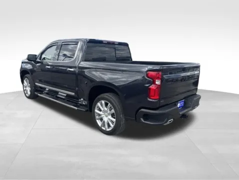 More photos of 2023 Chevrolet Silverado 1500 High Country at Gregg Young Chevrolet GMC Atlantic, IA