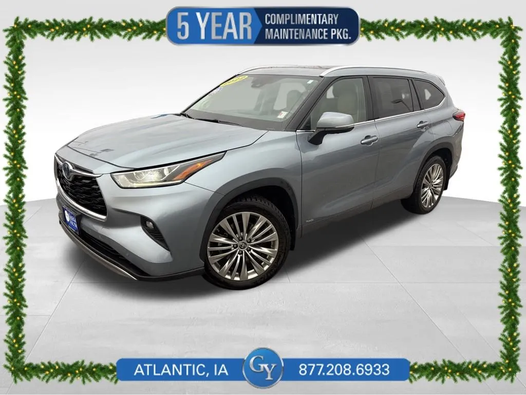 Silver 2022 Toyota Highlander Hybrid Platinum for sale in Atlantic, IA
