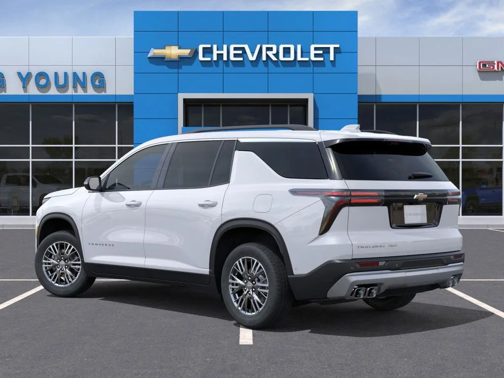 2026 Chevrolet Traverse photo 2
