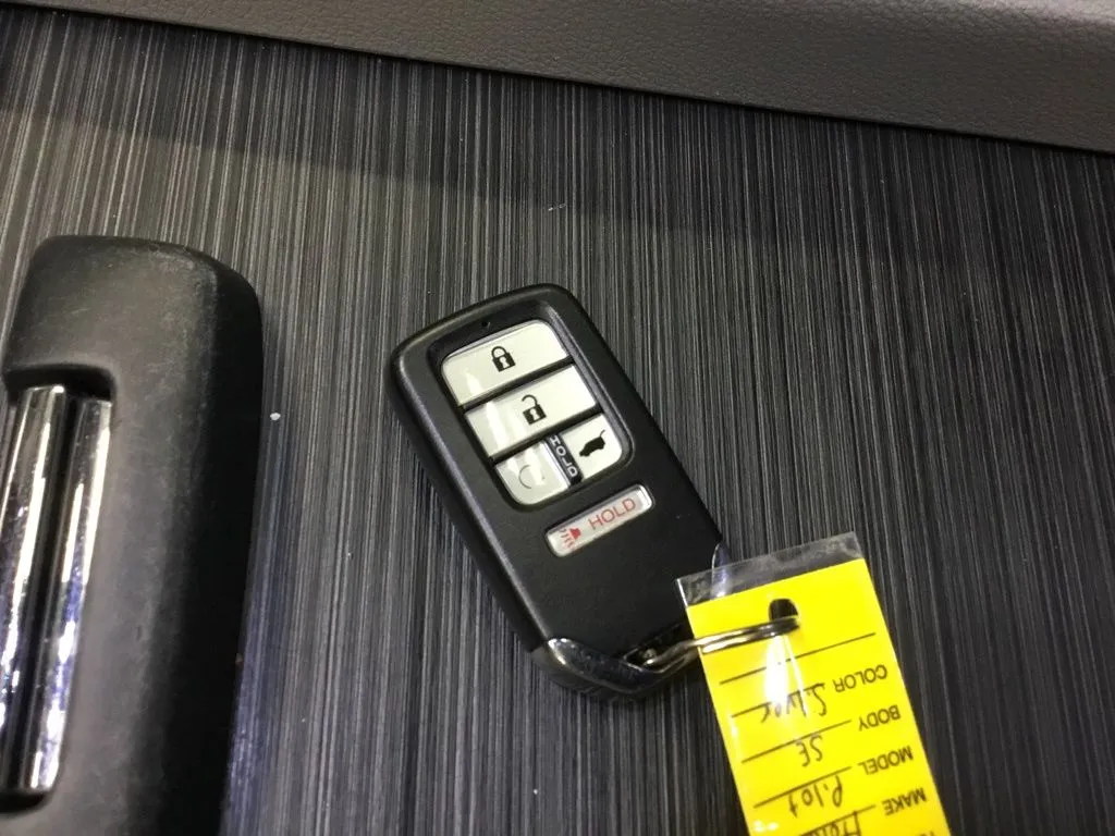 2022 Honda Pilot Special Edition Sport photo 3