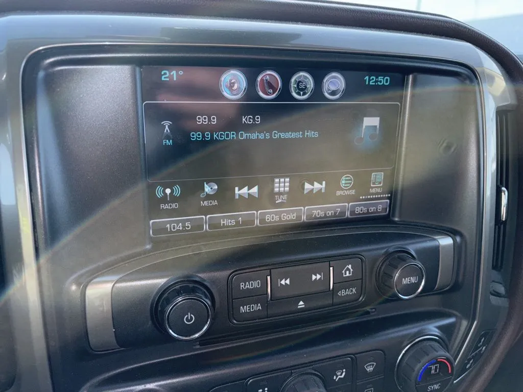 2017 Chevrolet Silverado 1500 High Country photo 4