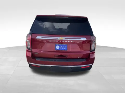 More photos of 2022 Chevrolet Suburban LT at Gregg Young Automotive of Atlantic, IA