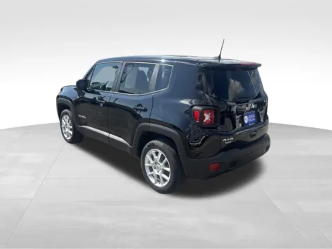 More photos of 2023 Jeep Renegade Latitude at Gregg Young Chevrolet GMC Atlantic, IA