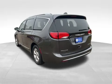 More photos of 2019 Chrysler Pacifica Hybrid Touring L at Gregg Young Automotive of Atlantic, IA