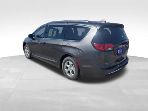 More photos of 2019 Chrysler Pacifica Hybrid Touring L at Gregg Young Automotive of Atlantic, IA