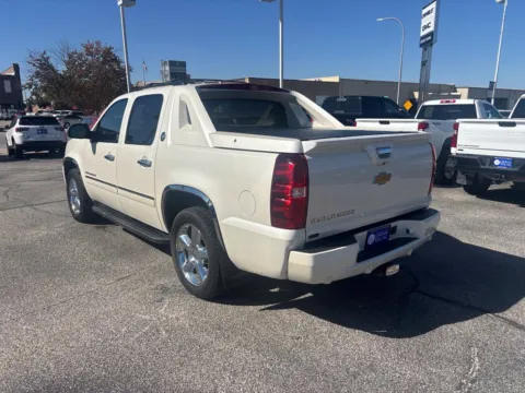 More photos of 2013 Chevrolet Avalanche 1500 LTZ at Gregg Young Chevrolet GMC Atlantic, IA