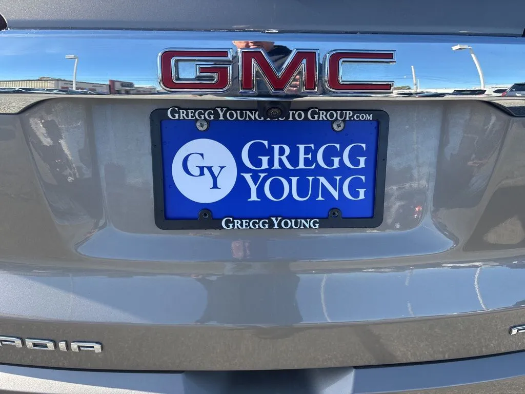 2023 Gmc Acadia Denali photo 4