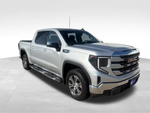 More photos of 2022 GMC Sierra 1500 SLE at Gregg Young Chevrolet GMC of Columbus, NE