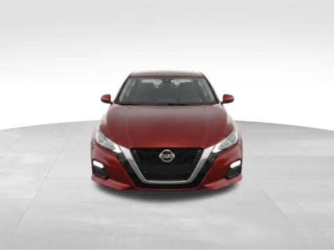More photos of 2019 Nissan Altima 2.5 SV at Gregg Young Chevrolet GMC of Columbus, NE