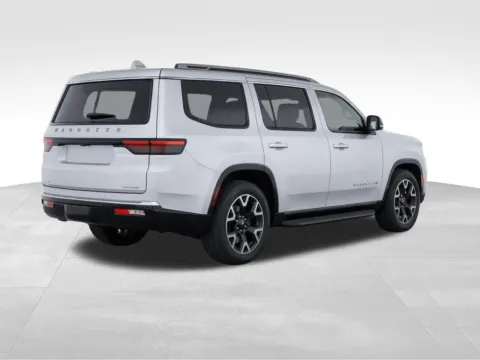 More photos of 2023 Jeep Wagoneer Series III at Gregg Young Chevrolet GMC of Columbus, NE
