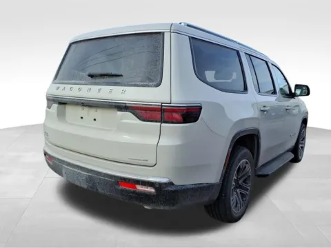 Another view of 2022 Jeep Wagoneer Series III for sale in Columbus, NE at Gregg Young Chevrolet GMC of Columbus