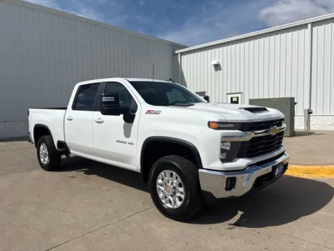 More photos of 2026 Chevrolet Silverado 2500HD LT at Gregg Young Chevrolet GMC of Columbus, NE