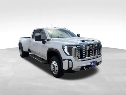 More photos of 2024 GMC Sierra 3500HD Denali at Gregg Young Chevrolet GMC of Columbus, NE