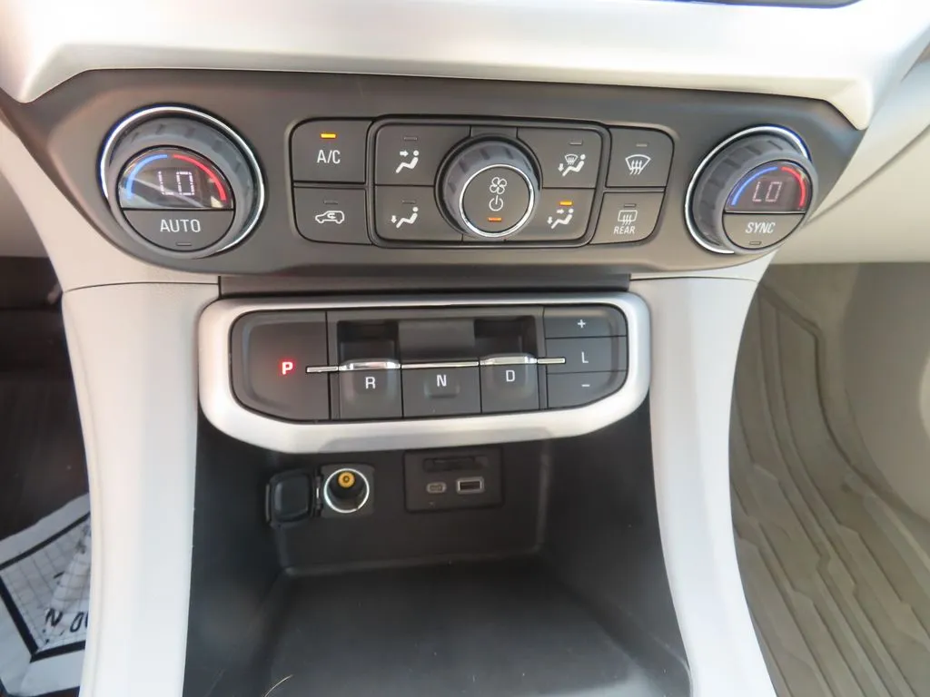 2023 Gmc Acadia SLT photo 4