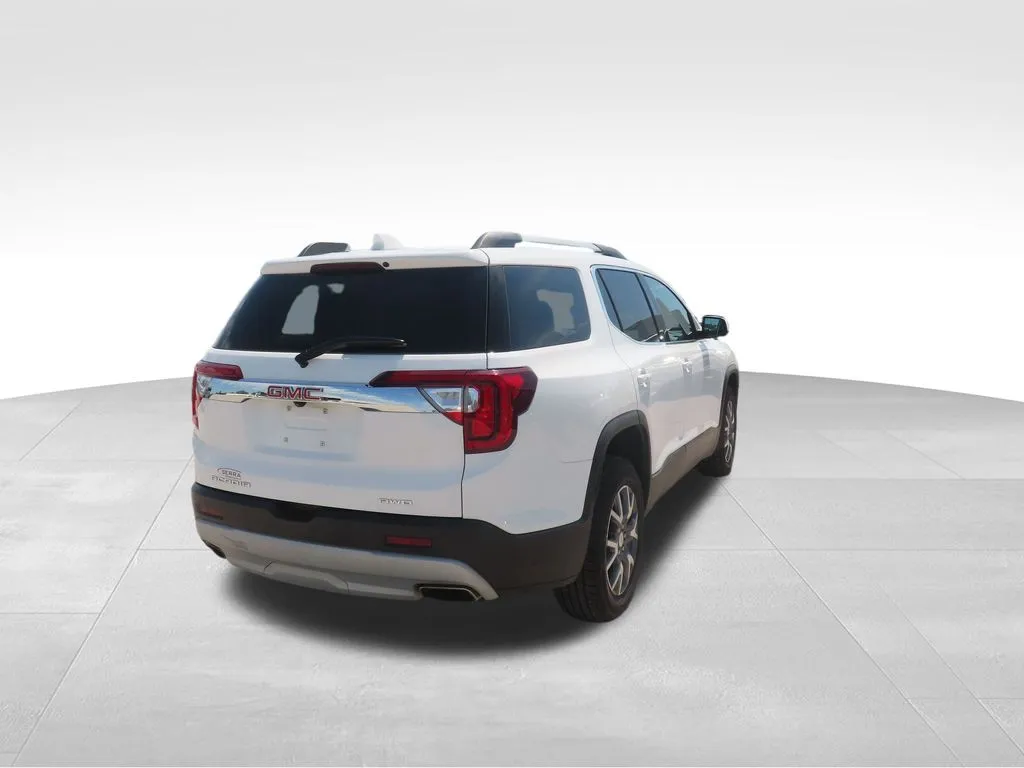 2023 Gmc Acadia SLT photo 2