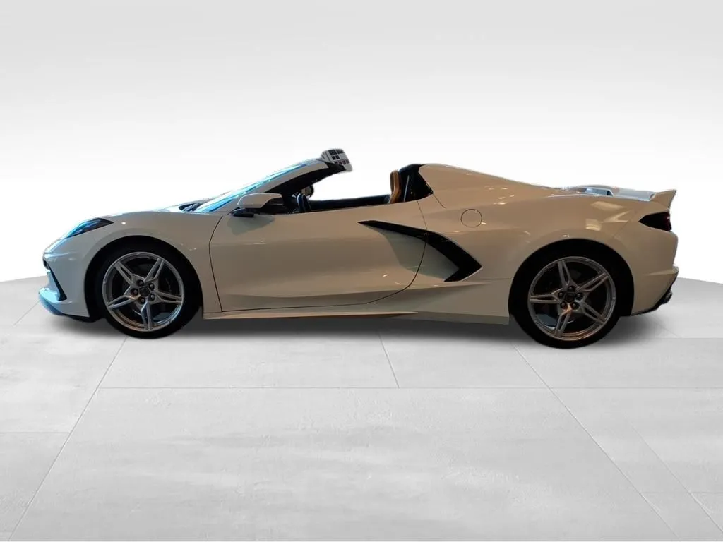 2022 Chevrolet Corvette Stingray 2LT photo 4