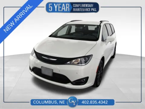 White 2020 Chrysler Pacifica Launch Edition for sale in Columbus, NE