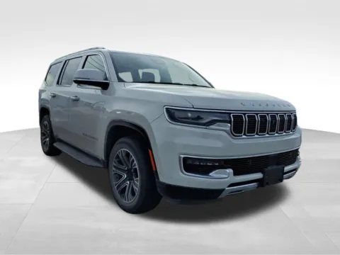 Photos of 2022 Jeep Wagoneer Series III for sale in Columbus, NE at Gregg Young Chevrolet GMC of Columbus