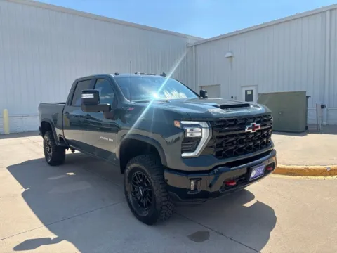 More photos of 2026 Chevrolet Silverado 2500HD ZR2 at Gregg Young Chevrolet GMC of Columbus, NE