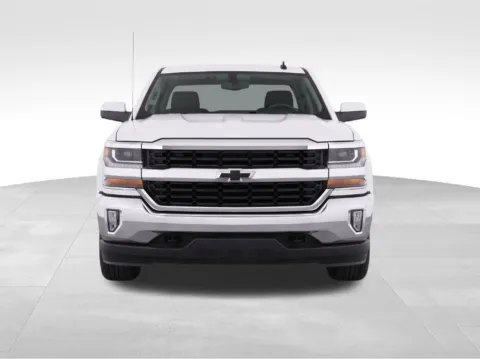 More photos of 2017 Chevrolet Silverado 1500 LT at Gregg Young Chevrolet GMC of Columbus, NE