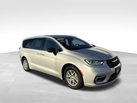 More photos of 2024 Chrysler Pacifica Touring L at Gregg Young Chevrolet GMC of Columbus, NE