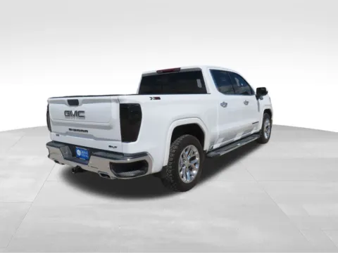 More photos of 2024 GMC Sierra 1500 SLT at Gregg Young Chevrolet GMC of Columbus, NE
