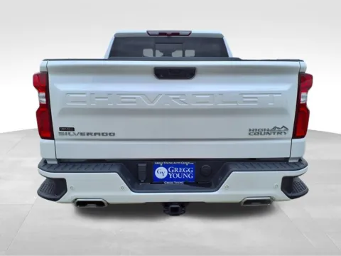 More photos of 2022 Chevrolet Silverado 1500 High Country at Gregg Young Chevrolet GMC of Columbus, NE