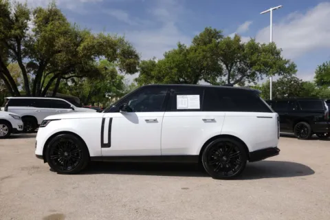 Photos of 2025 Land Rover Range Rover Autobiography for sale in Austin, TX at Covert Cadillac