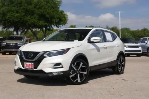 White 2022 Nissan Rogue Sport SL for sale in Austin, TX