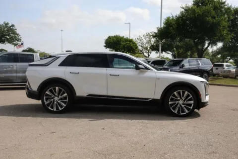More photos of 2025 Cadillac LYRIQ Luxury at Covert Cadillac, TX