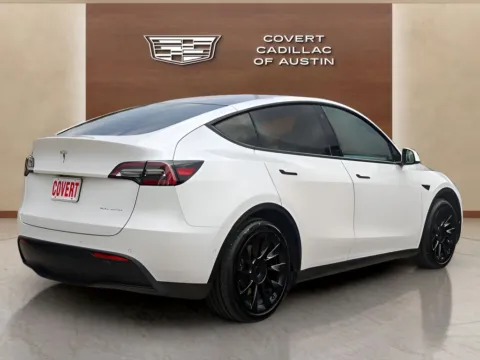 More photos of 2021 Tesla Model Y Long Range at Covert Cadillac, TX