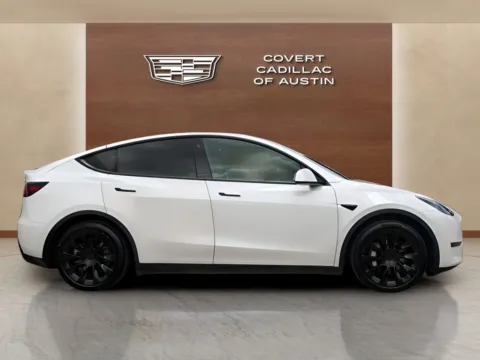 More photos of 2021 Tesla Model Y Long Range at Covert Cadillac, TX