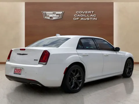 More photos of 2022 Chrysler 300 Touring at Covert Cadillac, TX