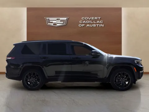 More photos of 2025 Jeep Grand Cherokee L Summit at Covert Cadillac, TX