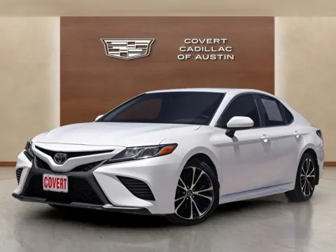 White 2018 Toyota Camry SE for sale in Austin, TX