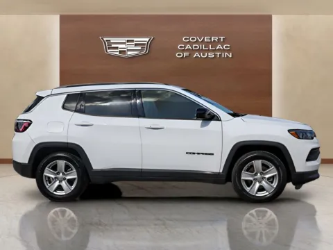 More photos of 2022 Jeep Compass Latitude at Covert Cadillac, TX