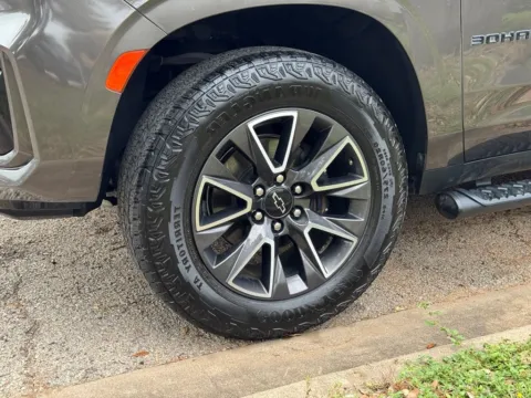 Photos of 2021 Chevrolet Tahoe Z71 for sale in Austin, TX at Covert Cadillac
