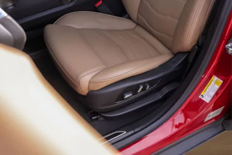 More photos of 2019 Cadillac XT5 Platinum at Covert Cadillac, TX