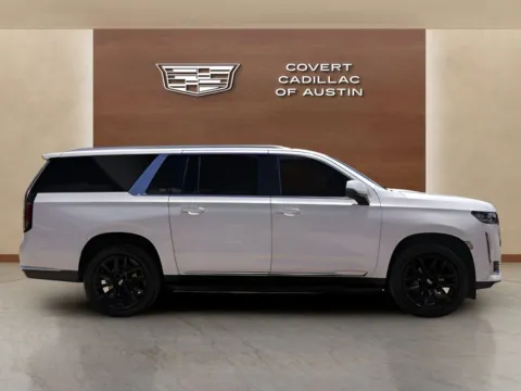 More photos of 2021 Cadillac Escalade ESV Premium at Covert Cadillac, TX