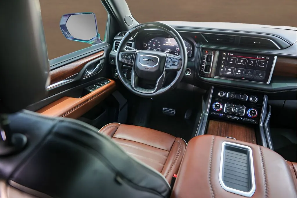 GMC Yukon XL photo 27